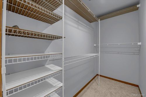 249 Silverbell Rd, Lake Orion, MI, 48360-2489 | Card Image