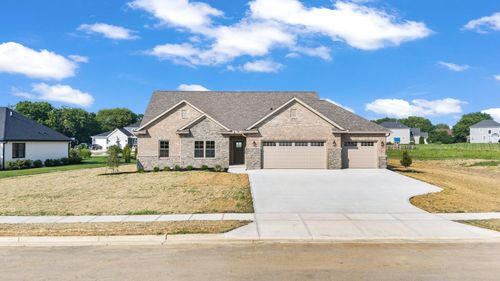2573 Pleasant View Dr, Troy, OH, 45373 | Card Image