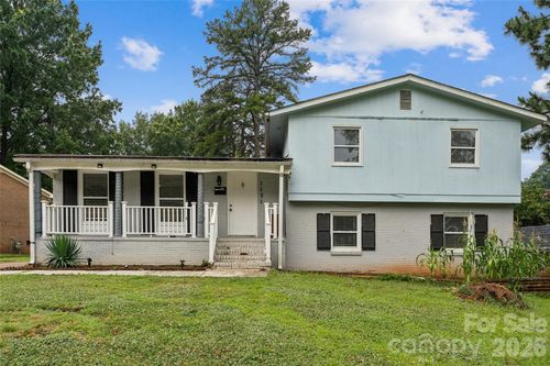 1131 Mt Kisco Dr, Charlotte, NC, 28213-5835 | Card Image
