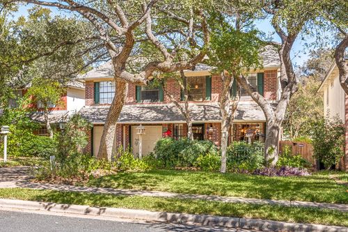 17509 Klamath Falls Dr, Round Rock, TX, 78681-3516 | Card Image