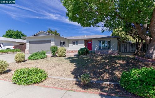1371 Springhill Dr, Pittsburg, CA, 94565 | Card Image