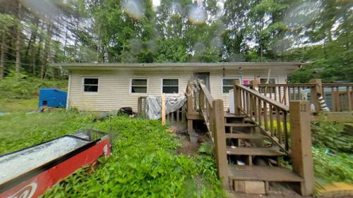 119 Fenner Ln, Mountain City, TN, 37683-6083 | Card Image