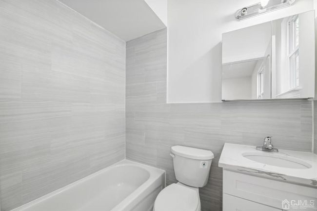 2 - 38 Blum Street, Condo with 3 bedrooms, 2 bathrooms and null parking in Newark NJ | Image 8