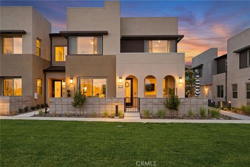 3247 E Moonstone Dr, Ontario, CA, 91761-3941 | Card Image