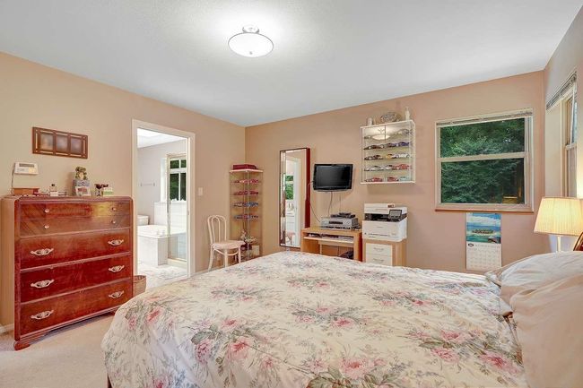 27780 Sayers Crescent, House other with 3 bedrooms, 2 bathrooms and 6 parking in Maple Ridge BC | Image 23