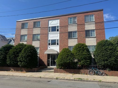 apt-38-12 Woodland St, Everett, MA, 02149-2240 | Card Image