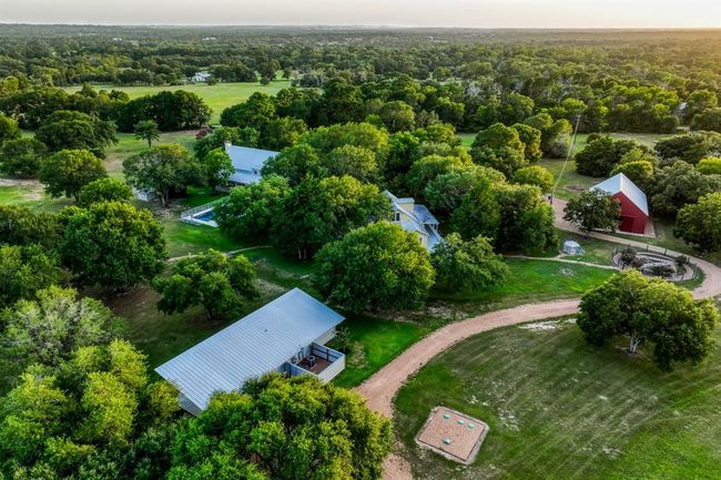 1585 Round Top Rd, Home with 6 bedrooms, 7 bathrooms and null parking in Round Top TX | Image 33