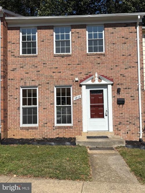 7810 Snead Ln, FALLS CHURCH, VA, 22043-3510 | Card Image