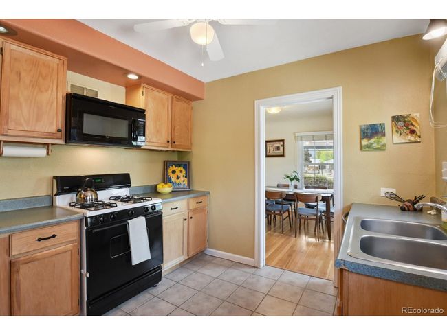1003 N Institute St, House other with 4 bedrooms, 4 bathrooms and null parking in Colorado Springs CO | Image 20