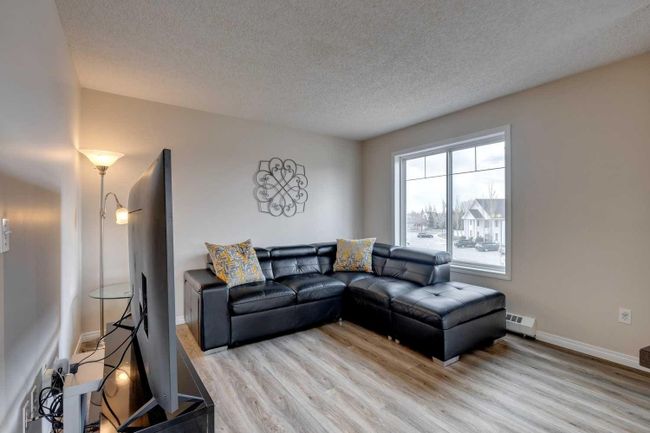 1 - 21 Mckenzie Towne Gate Se, Home with 2 bedrooms, 1 bathrooms and 1 parking in Calgary AB | Image 10