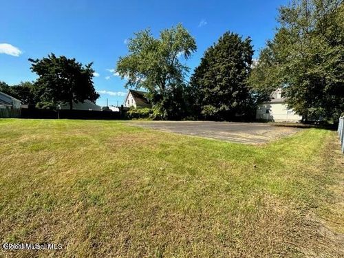 33-2533 Baker St, Hudson Falls, NY, 12839-1902 | Card Image