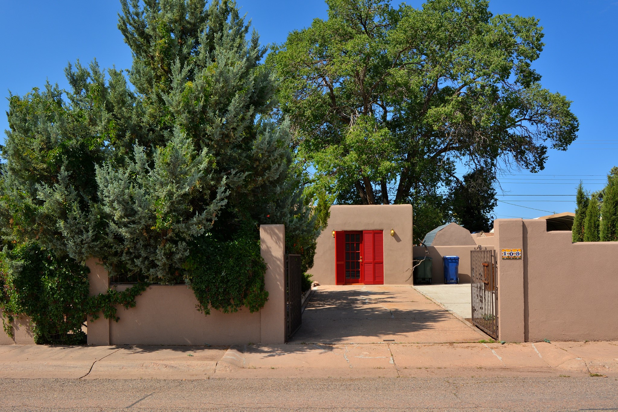 Solana Dr, Santa Fe, NM 87501