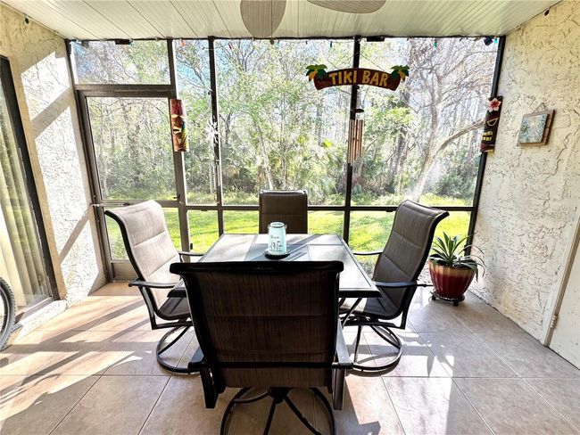 Screened lanai | Image 30