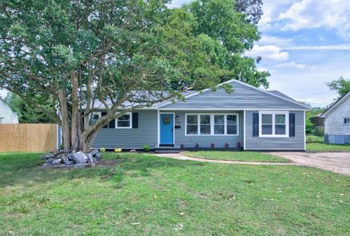 8316 Millard St, Norfolk, VA, 23518-2127 | Card Image