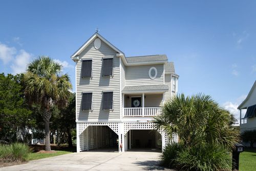 9 Battery Park Rd, Edisto Island, SC, 29438-3643 | Card Image