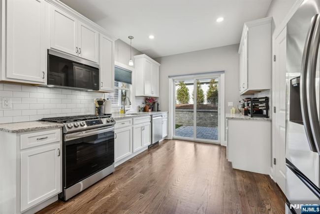 5 Banks Dr, House other with 2 bedrooms, 3 bathrooms and null parking in Boonton Twp NJ | Image 8