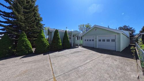 404 E North 3rd St, Grangeville, ID, 83530-2272 | Card Image
