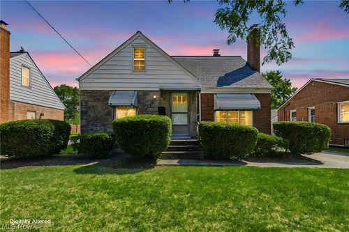 1613 Temple Ave, Mayfield Heights, OH, 44124-3013 | Card Image