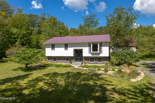 335 Bauer Rd, Sand Lake, NY, 12153-2315 | Card Image