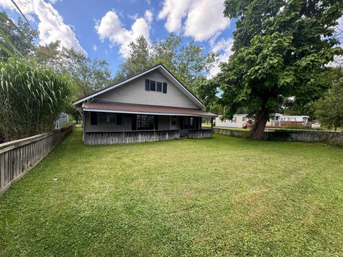 38 Lucky Dr, Coldwater, MI, 49036-9303 | Card Image