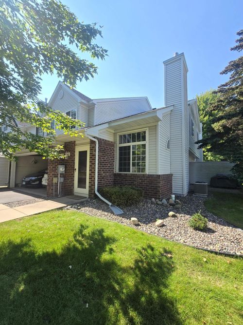 57-4205 Merrimac Ln N, Plymouth, MN, 55446-1429 | Card Image