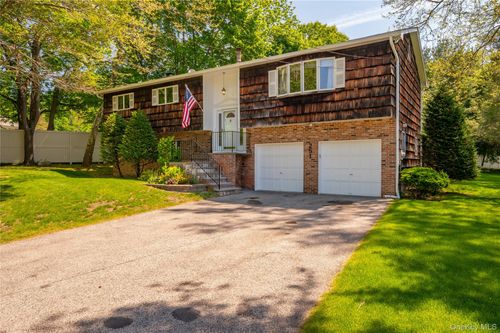 251 Bainbridge Avenue, Mount Pleasant, NY, 10594 | Card Image