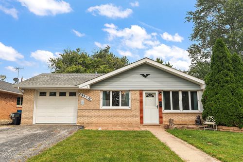 3129 Butler Ave, Steger, IL, 60475-1142 | Card Image