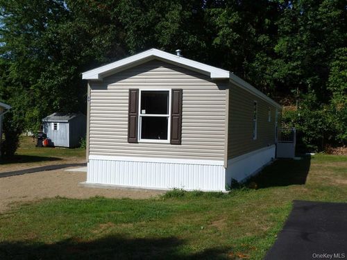 27-11 Square Hill Rd, New Windsor, NY, 12553-8423 | Card Image