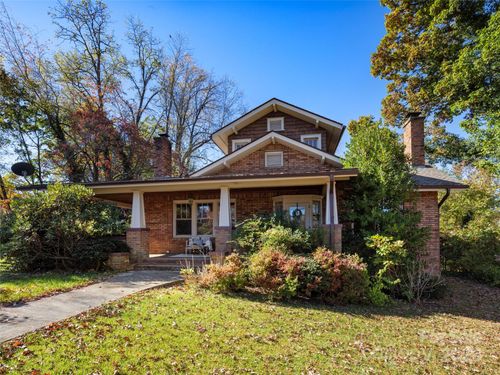 257 Church St, Waynesville, NC, 28786-3771 | Card Image