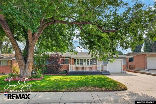 1321 Hazelwood Dr, Casper, WY, 82609-3028 | Card Image