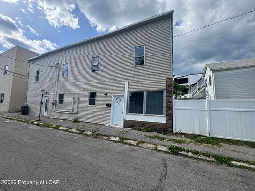 811 Luzerne Street, Freeland, PA, 18224 | Card Image