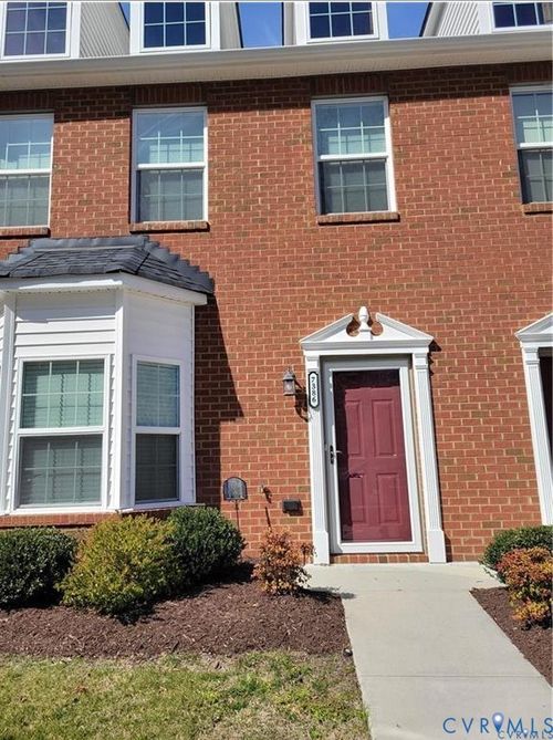 7386 Pebble Lake Dr, Mechanicsville, VA, 23111-4612 | Card Image
