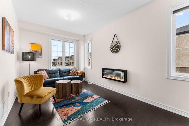 2670 Delphinium Trail, House attached with 4 bedrooms, 3 bathrooms and 1 parking in Pickering ON | Image 10