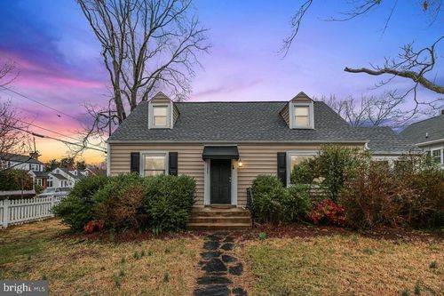 1235 Dandridge St, FREDERICKSBURG, VA, 22401-5323 | Card Image