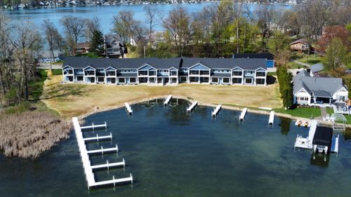 31 Lane 345 Crooked Lk, Angola, IN, 46703-9041 | Card Image
