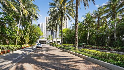apt-502-20335 W Country Club Dr, Aventura, FL, 33180-1621 | Card Image