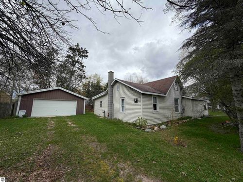 110 Carl St, Buckley, MI, 49620-5101 | Card Image