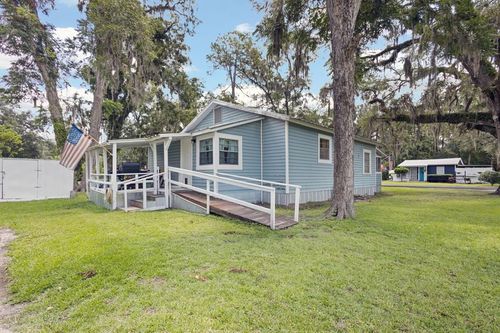 729 Nw 3rd Ave, Trenton, FL, 32693-3817 | Card Image