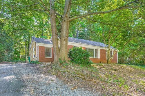 2275 Old Spring Rd Se, Smyrna, GA, 30080-1374 | Card Image