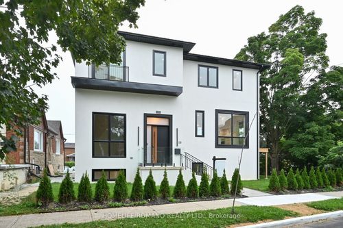 19 King High Ave, North York, ON, M3H | Card Image