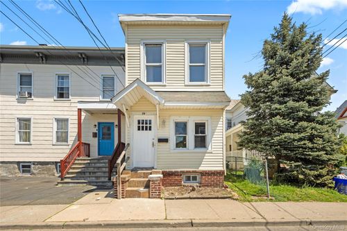 39 Third St, Haverstraw, NY, 10927-1921 | Card Image