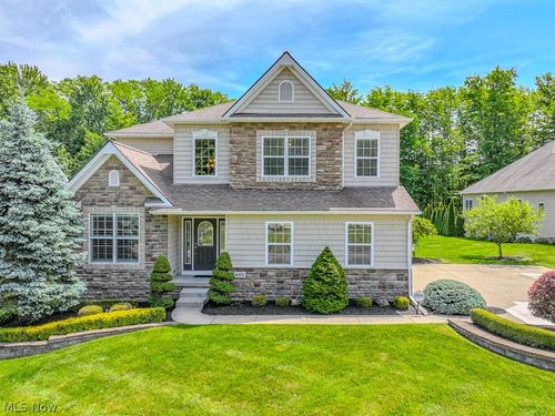 8375 Raleigh Place, Concord Twp, OH, 44077 | Card Image