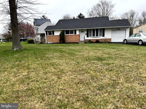 654 Cypress Rd, WARMINSTER, PA, 18974-4303 | Card Image