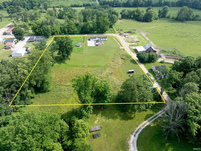 6049 E Mineral Koleen Rd, House other with 3 bedrooms, 1 bathrooms and null parking in Bloomfield IN | Image 5