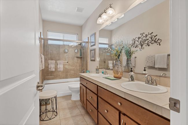 full bath | Image 33