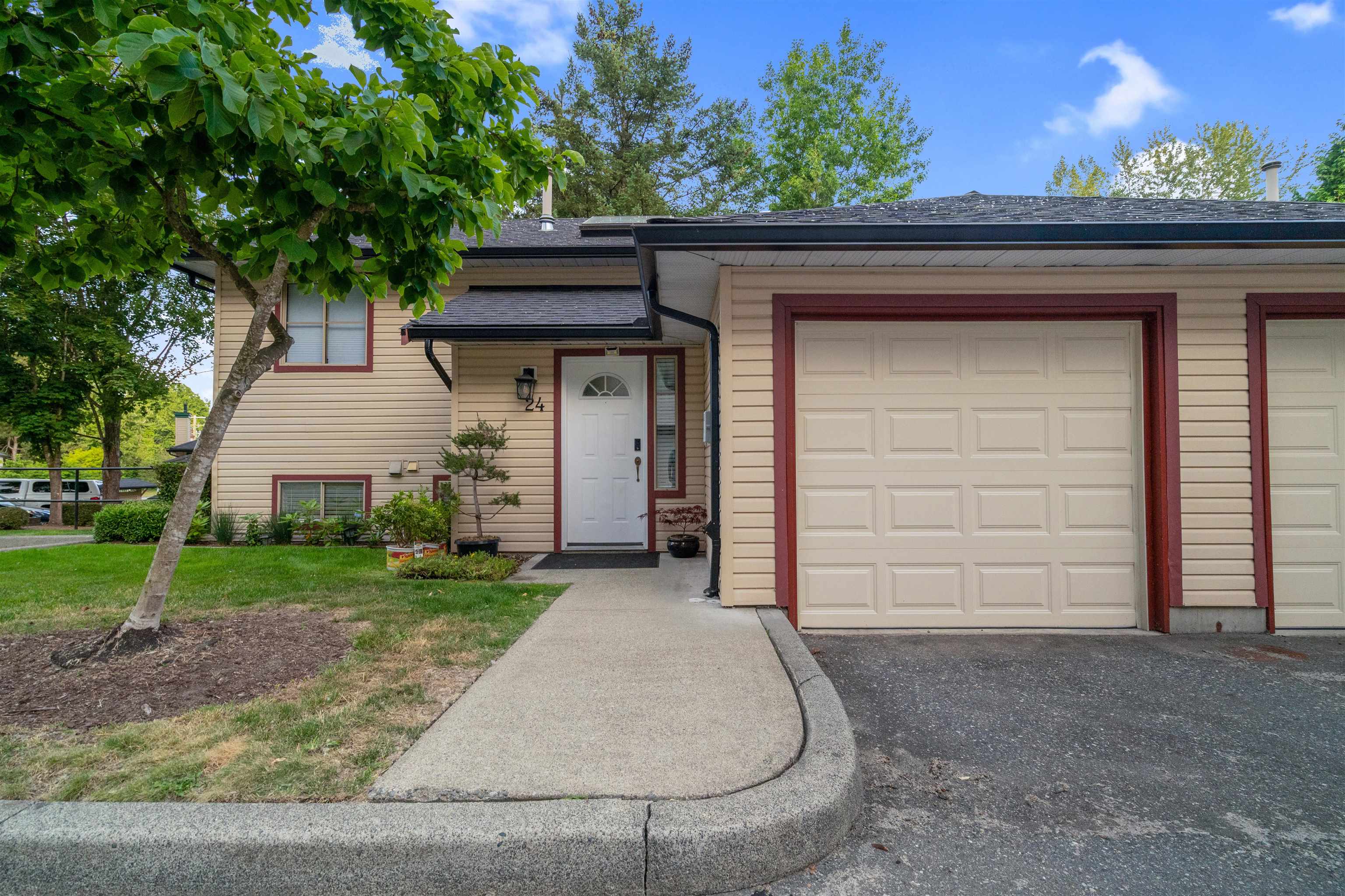 24 - 21960 River Rd, For Sale in Maple Ridge - Zoocasa
