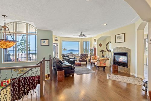 7012 Island View Pl, Saanichton, BC, V8M2J6 | Card Image