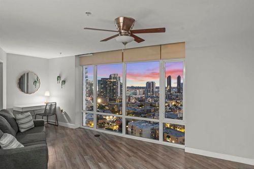 1602-1080 Park Blvd., San Diego, CA, 92101 | Card Image