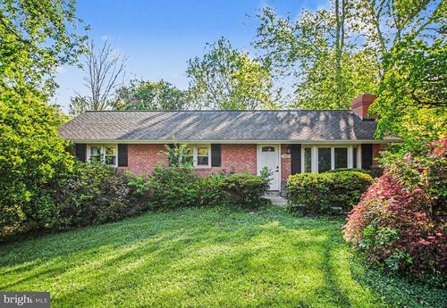 7409 Lake Dr, MANASSAS, VA, 20111-1950 | Card Image