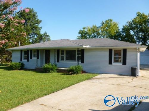 6608 Cannon Ave, Guntersville, AL, 35976-3206 | Card Image
